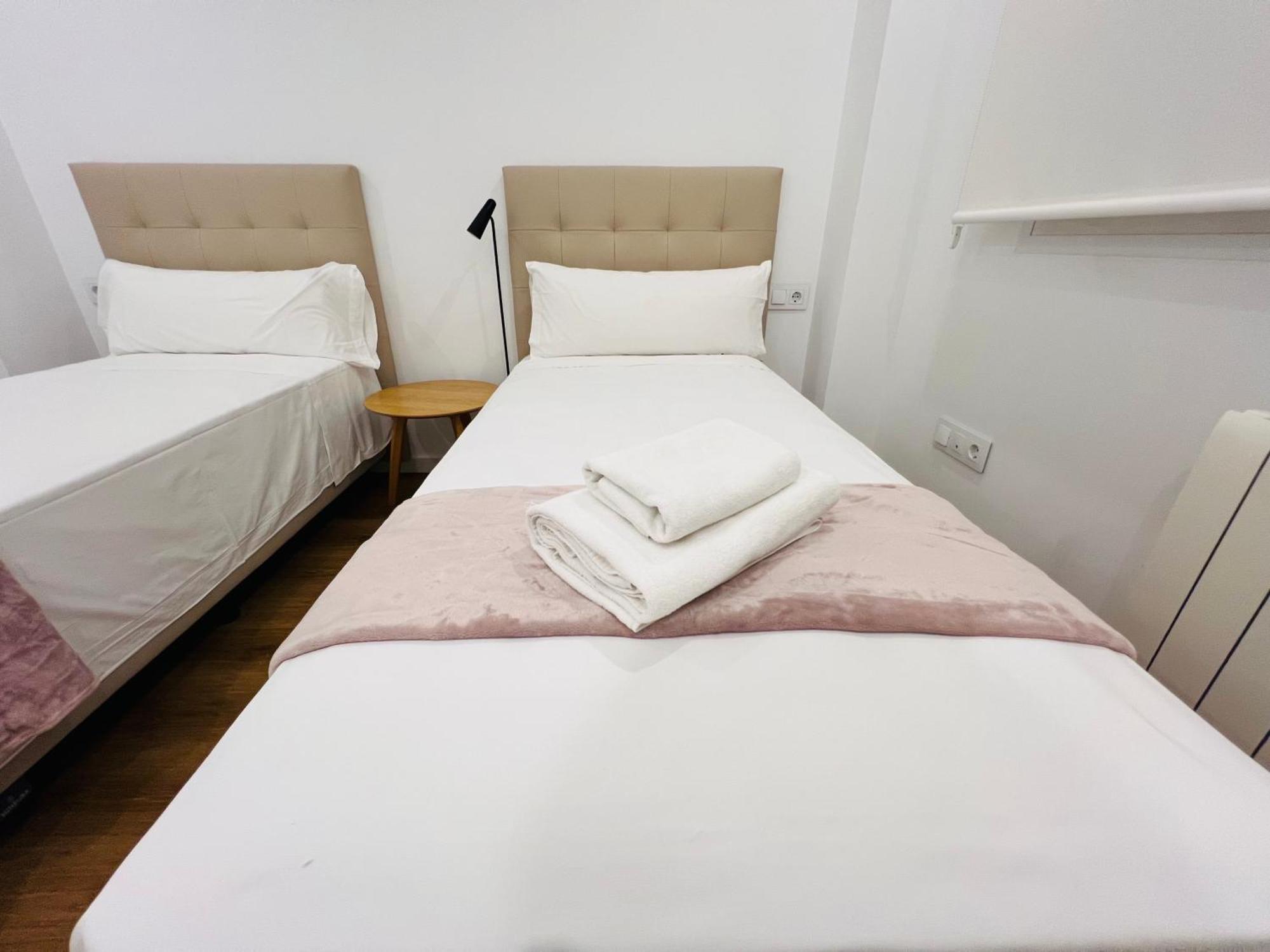 Apartamentos Gerona Alicante Eksteriør billede